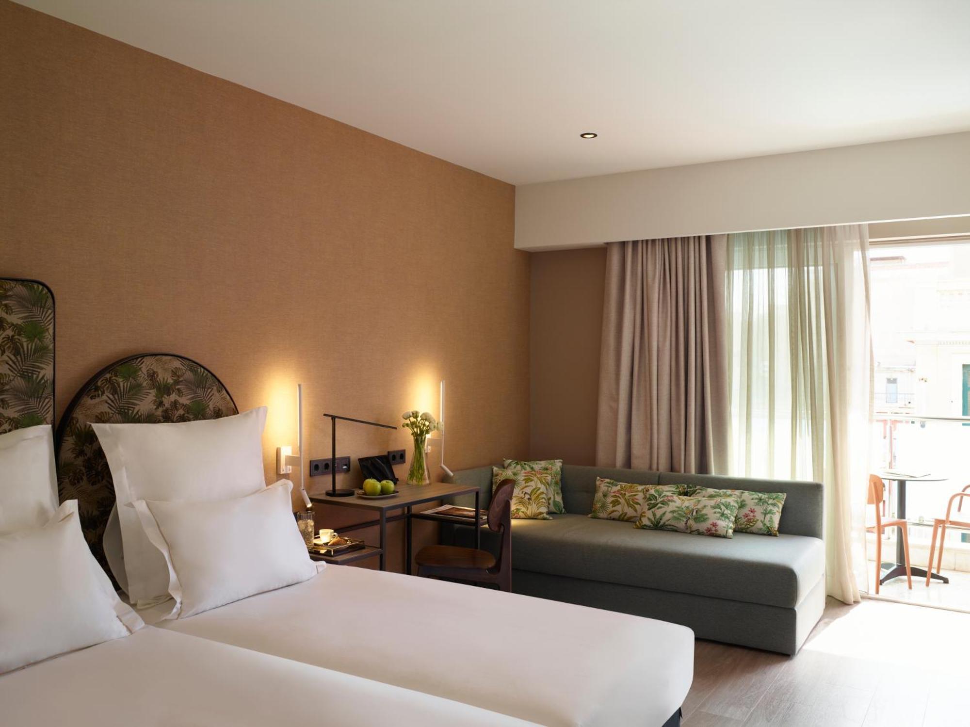 Hotel Casual Kubic 4*